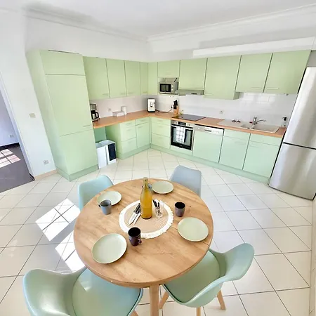 L'echappee Belle Le Duplex 10 Min 